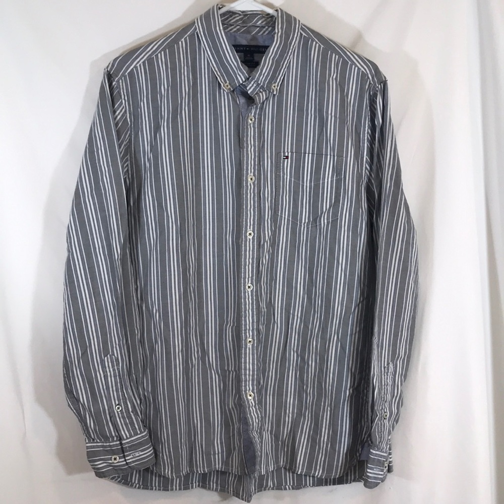 Men’s Medium Custom Fit Tommy Hilfiger Shirt